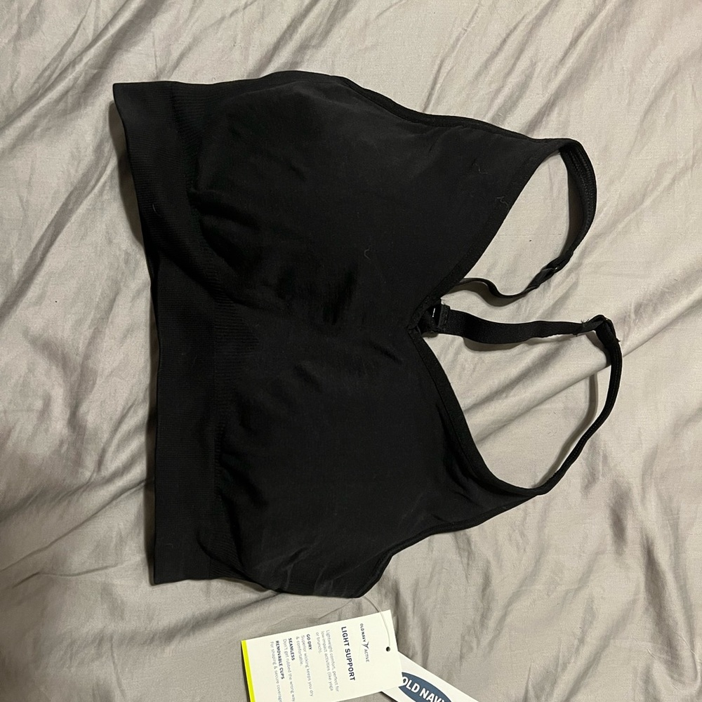 Old navy sports bra with padding